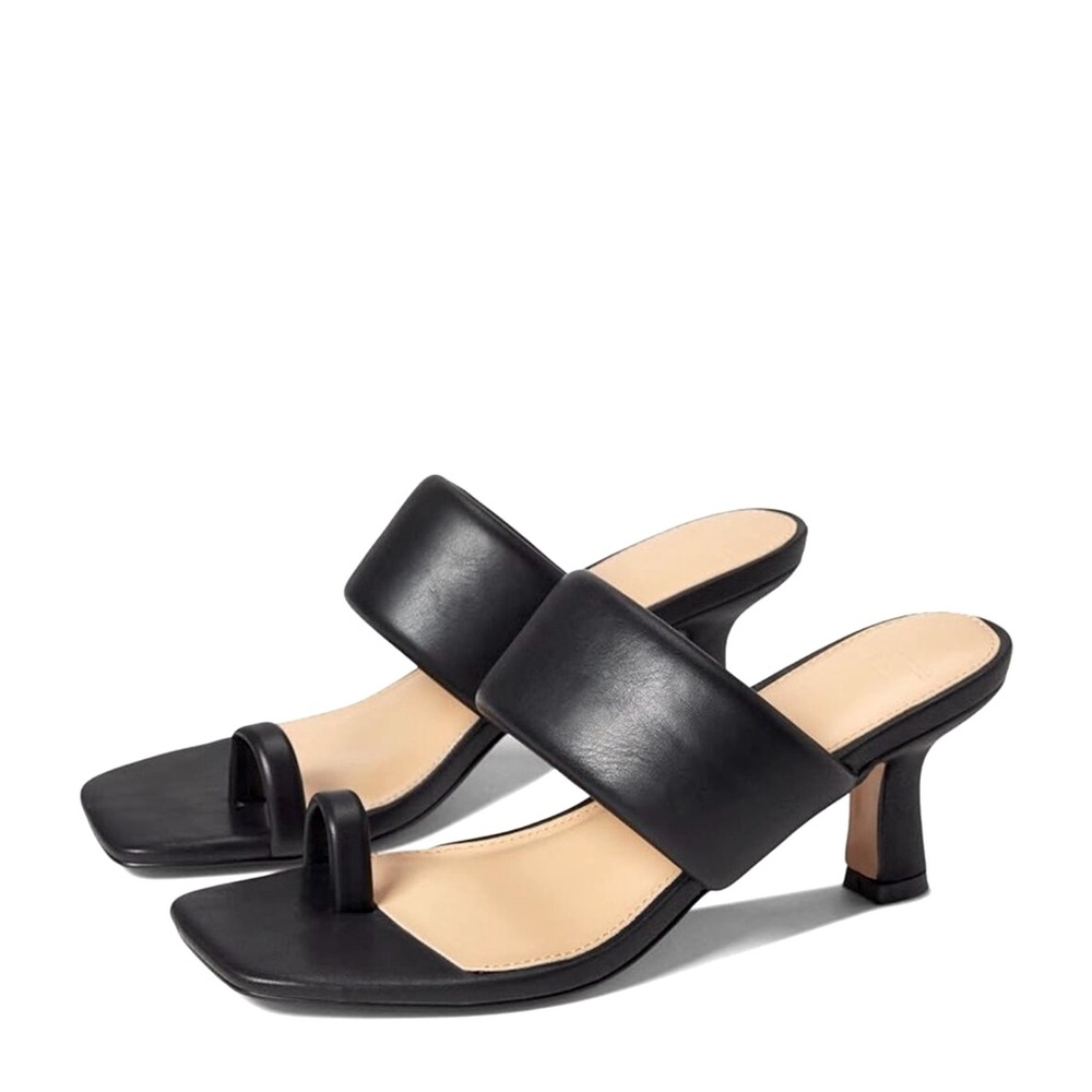 Woman’s Abercrombie and Fitz. Size 7.5 In good condition. Used once only.